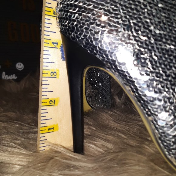 ((NEW )) (( Listing # 53 )) Michael Antanio - Picture 3 of 9